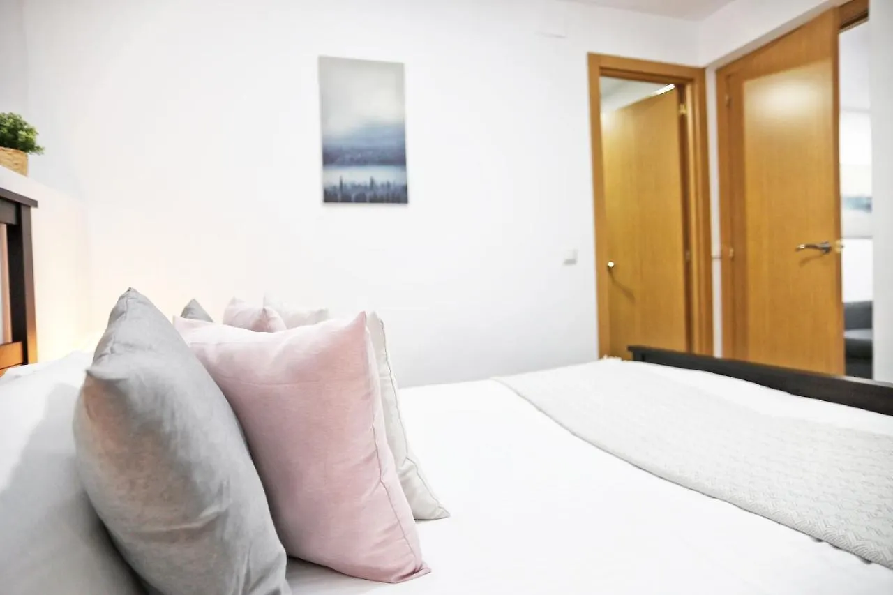 Holidays2Malaga Goya - Zona Huelin & 500 Mts De La Playa Appartamento Spagna