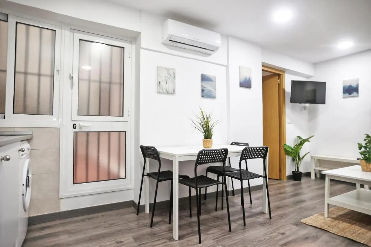 Holidays2Malaga Goya - Zona Huelin & 500 Mts De La Playa Apartment 0*, Malaga