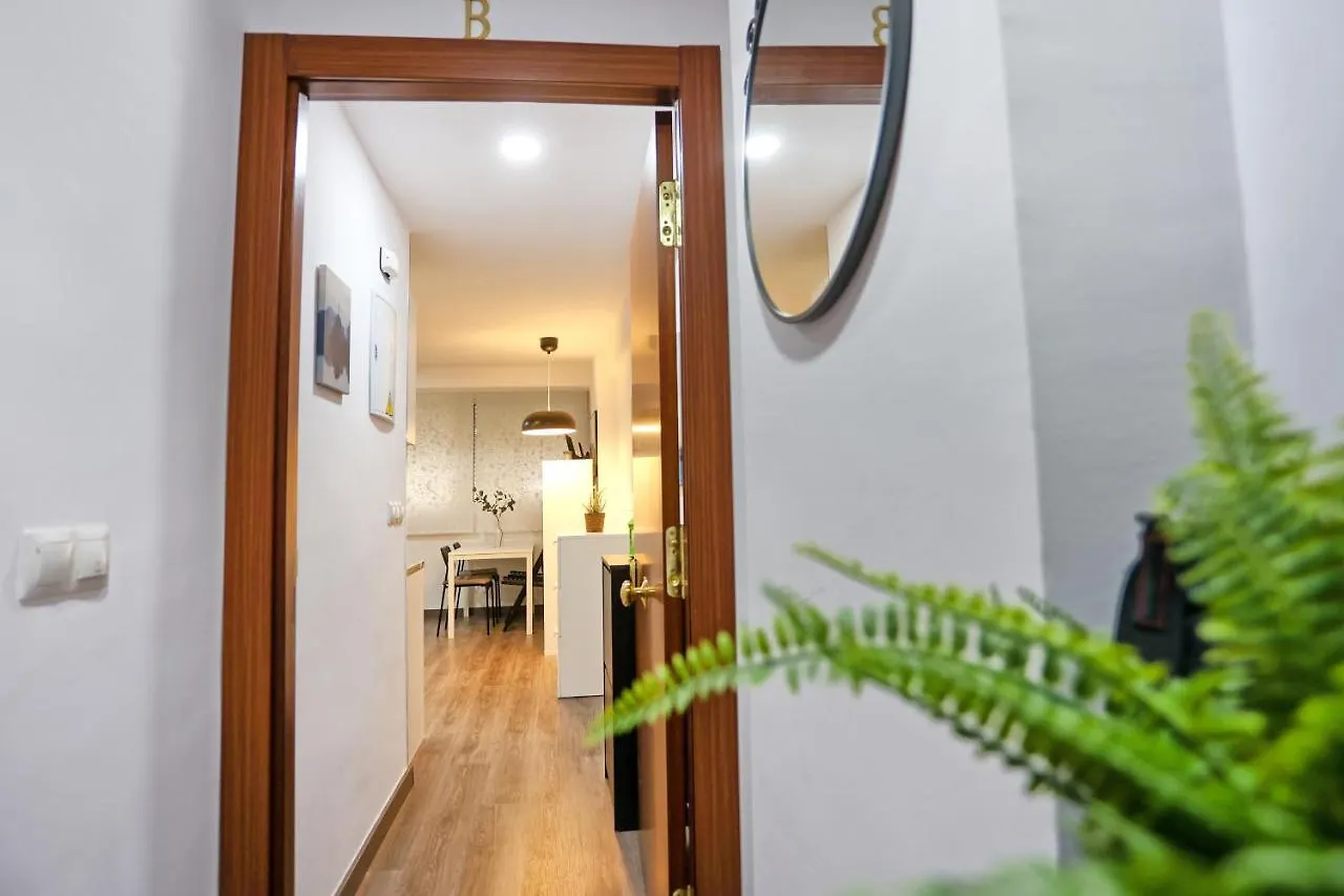 Holidays2Malaga Goya - Zona Huelin & 500 Mts De La Playa Apartment