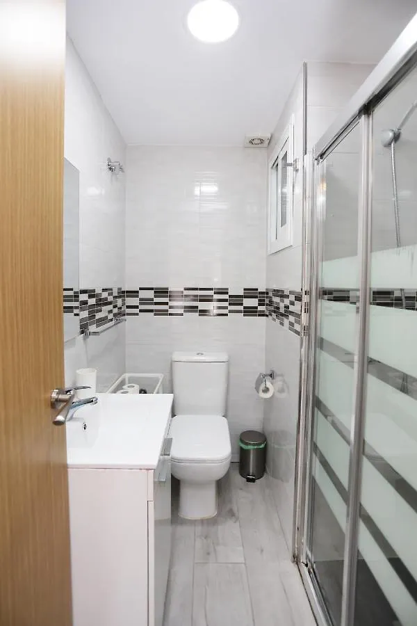Holidays2Malaga Goya - Zona Huelin & 500 Mts De La Playa Apartment